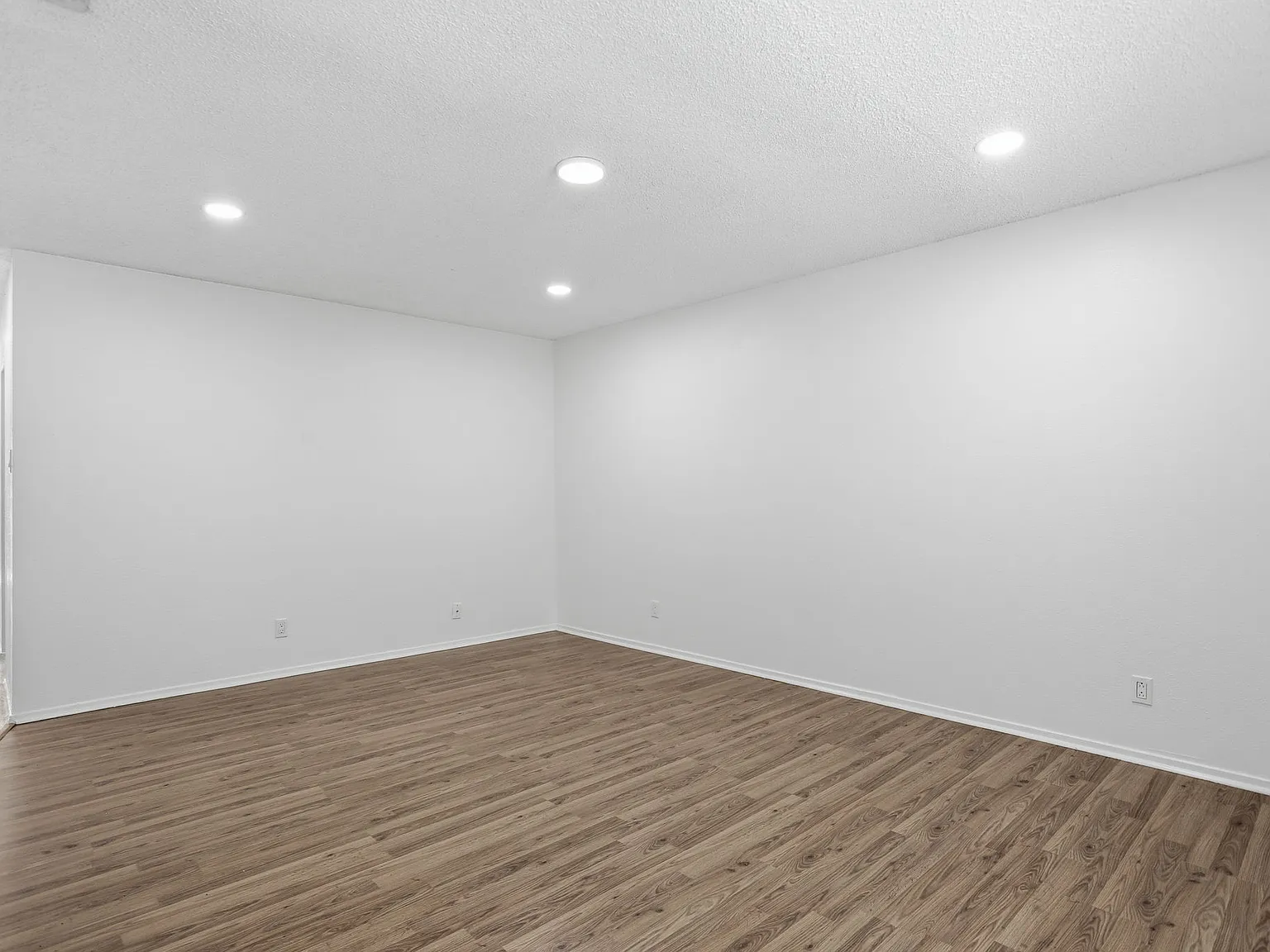 4911 Arbor Ridge Dr — Photo 4