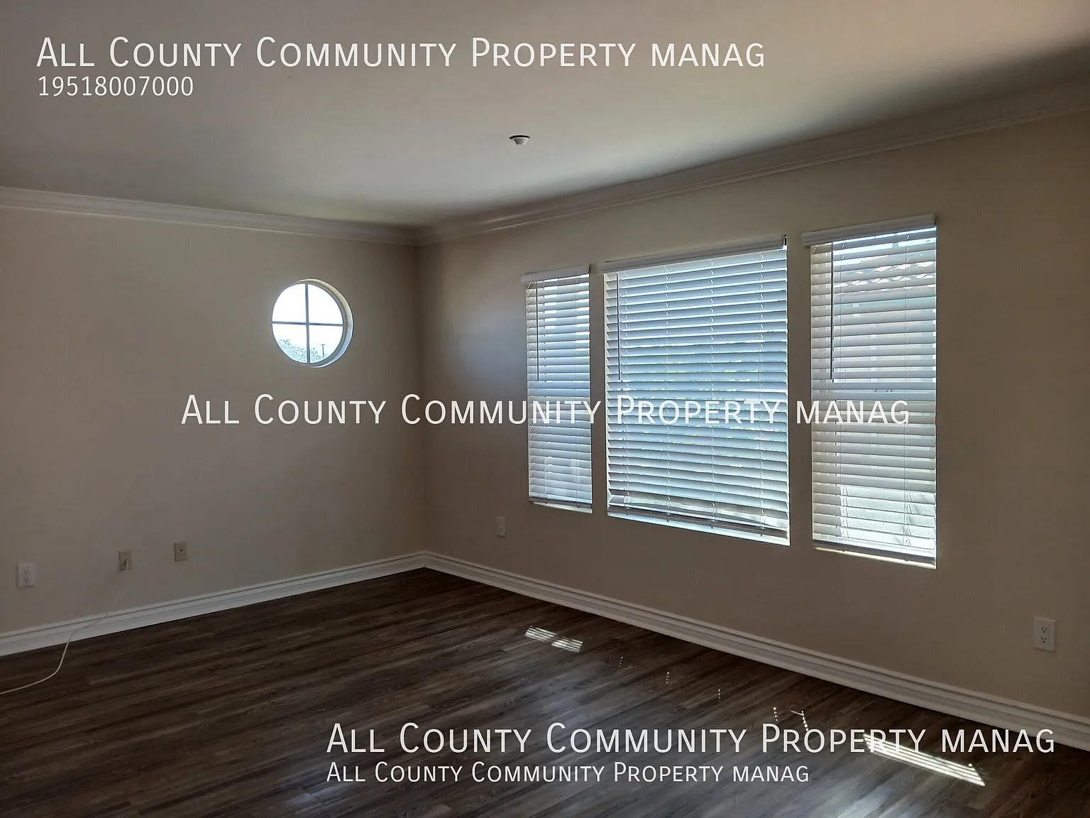 Stunning 3 Bed 2 Bath Apartment in Escondido! — Photo 1