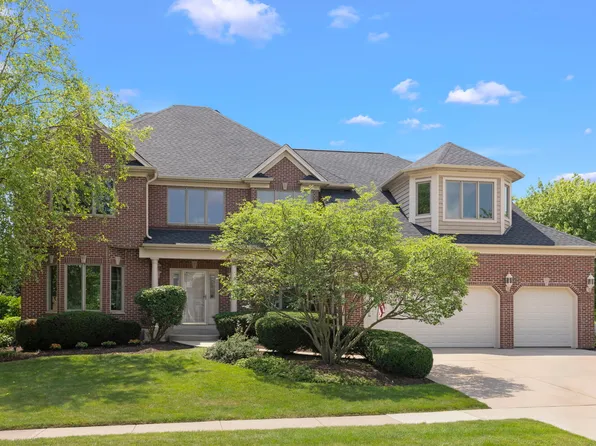 1703 Baybrook Ln, Naperville, IL 60564