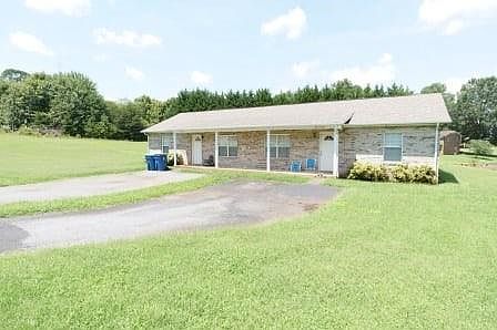 1st image of 5196 Leigh Ln