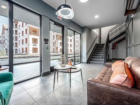 2nd image of 842 N 4th St #1PRNT5