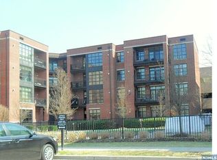 4426 Riverview Ave, Englewood, NJ