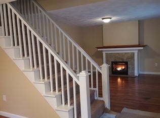 302 High Range Rd, Londonderry, NH 03053