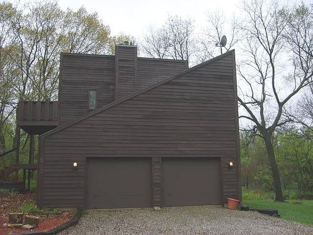 2nd image of 1503 Clinton St