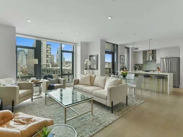 40 Traveler St APT 710, Boston, MA 02118