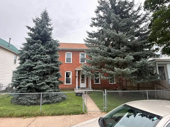 2760 Jackson St, Dubuque, IA 52001