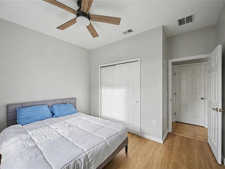 3158 Sun Lake Ct #A — Photo 12