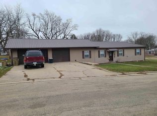 208 Locust St, Strawberry Point, IA 52076