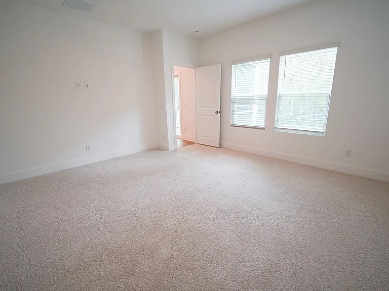 128 Kingswood Cir — Photo 27