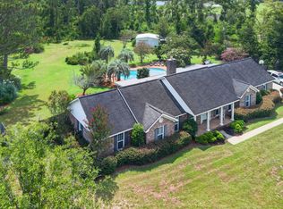 194 Forest Ave, Baxley, GA 31513