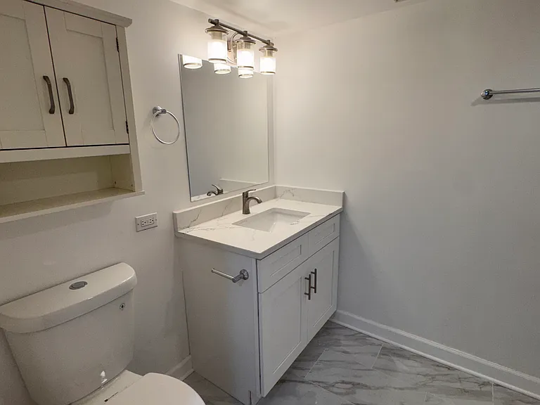 3757 N Hermitage Ave #1 — Photo 4