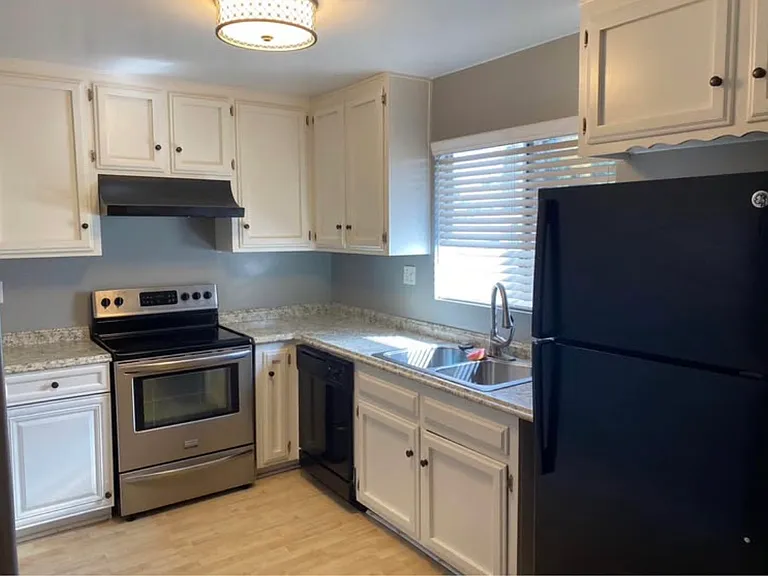 8288 Roy St #8288 — Photo 8