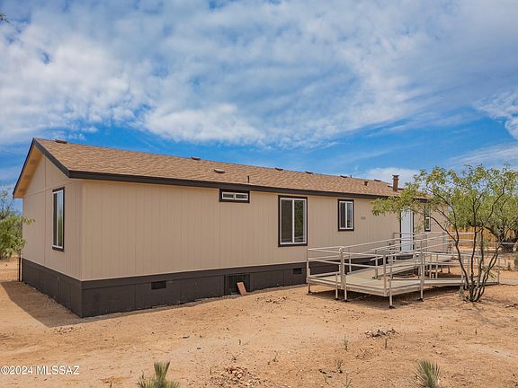3rd image of 7455 E Barataria Blvd