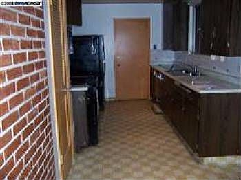 5th image of 1617 Redwood St