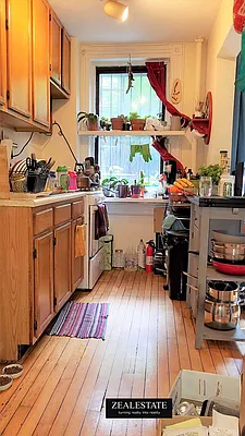 Rented by ZealEstate Group Inc | media 40