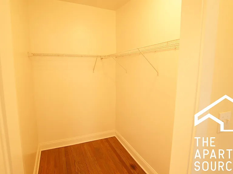 2641 N Spaulding Ave #1E — Photo 10