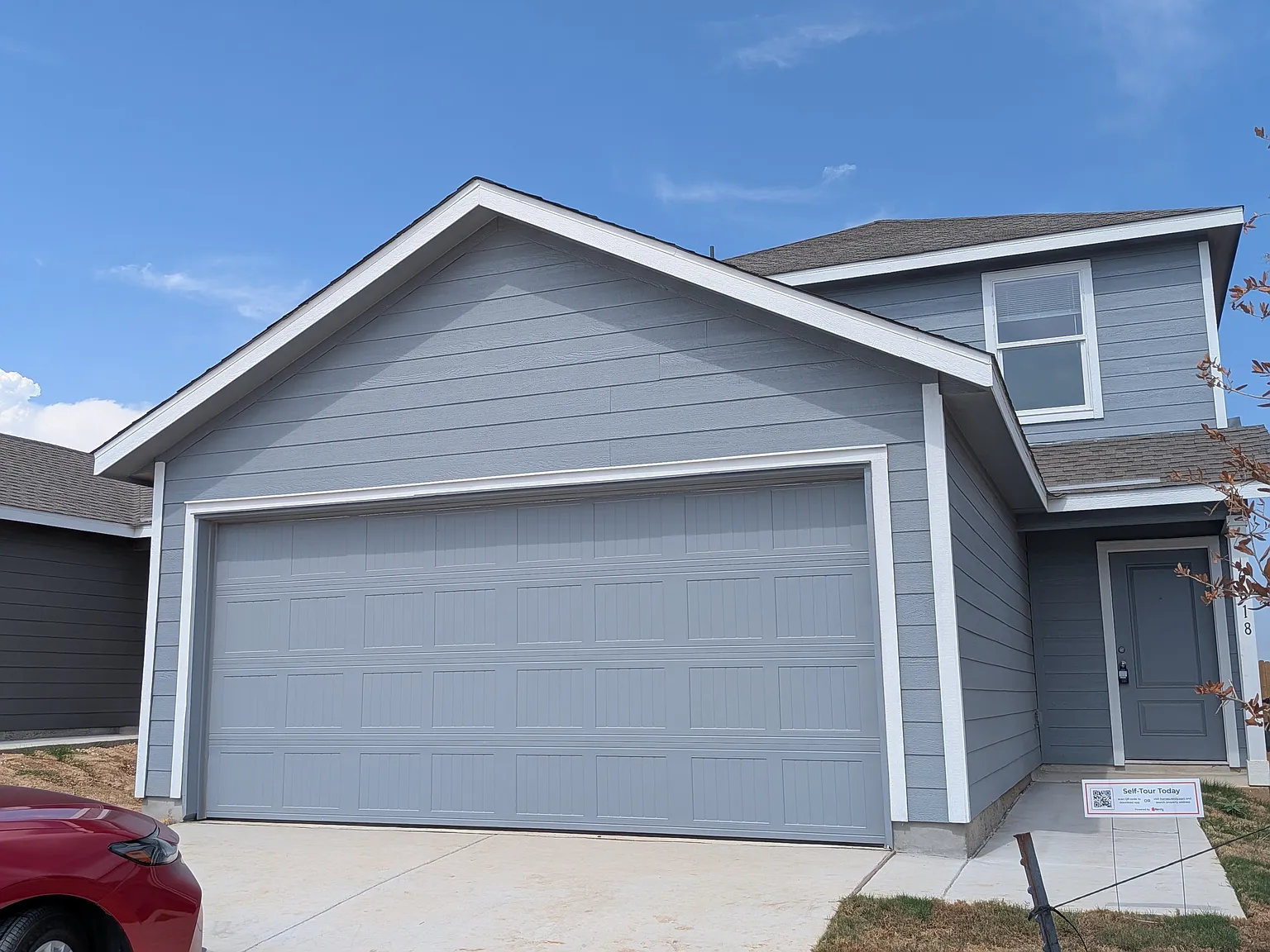 4 bed, 2.5 bath, 1897 sqft, $1,898 — Photo 3