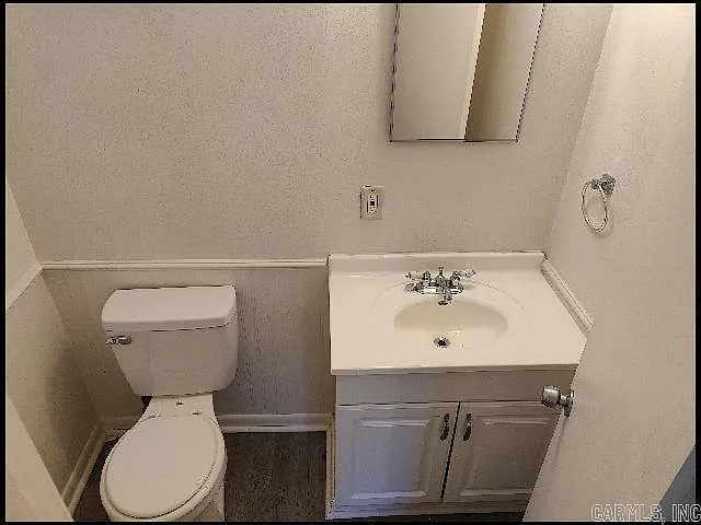 204 Dobbs St — Photo 15