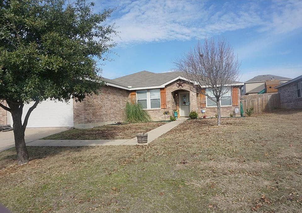 1st image of 1404 Windy Meadows Dr