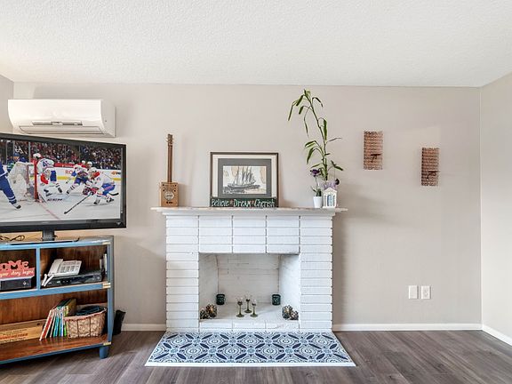 5th image of 1310 Sherwood Ct E
