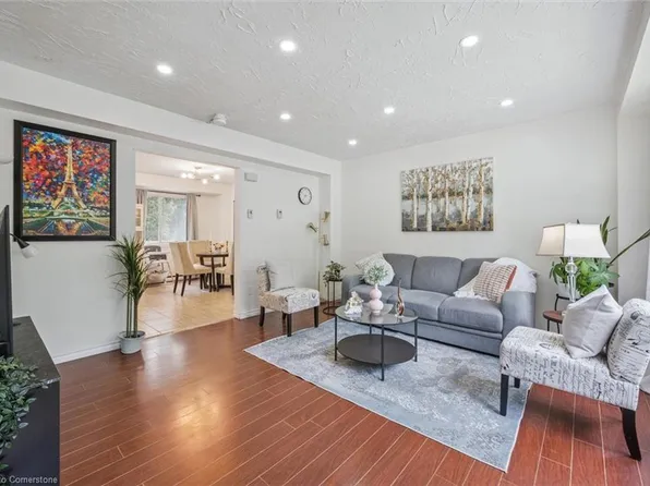 187 A Cedarvale Cres, Waterloo, ON N2L 4T3