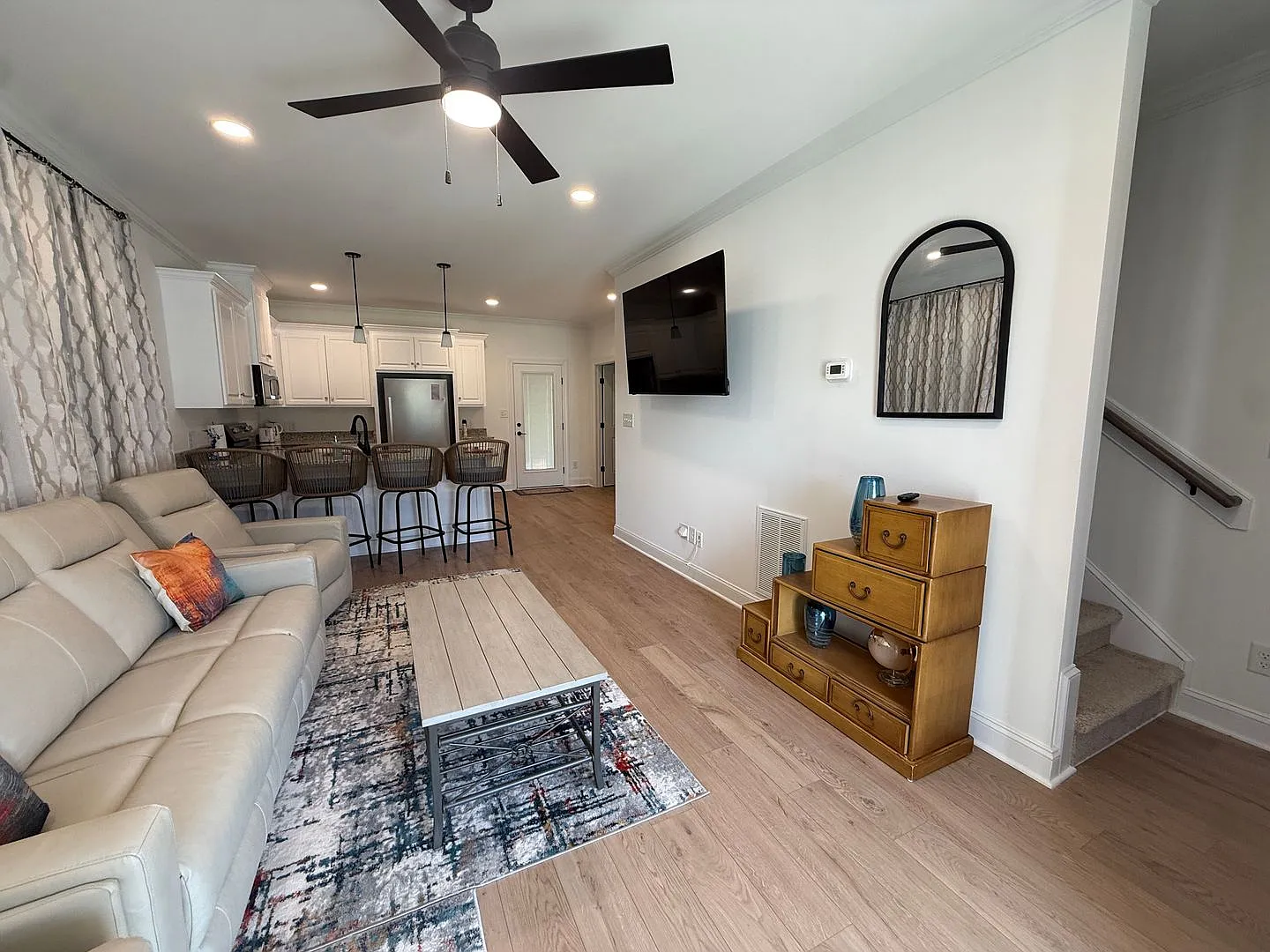 4819 Jamestown Drive — Photo 2