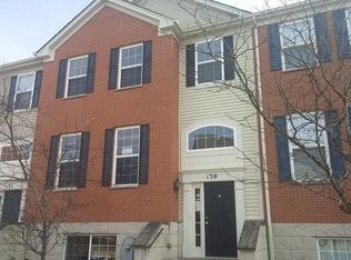 130 Jackson St, Gilberts, IL 60136