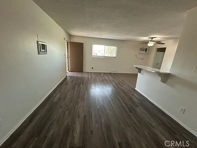 685 E Vista Chino #1 — Photo 21