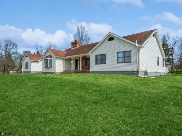 30 Claridge Ln, Raritan Twp., NJ 08822