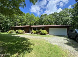 50 Deer Run, Hawley, PA 18428