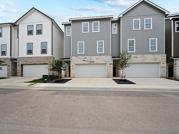 2nd image of 21419 Sir Walter Ln