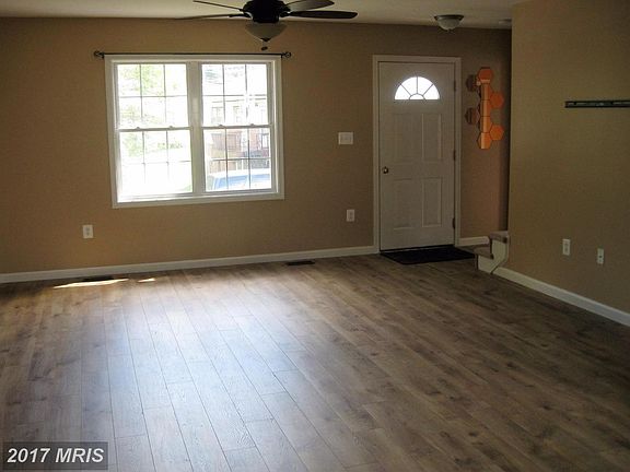 5th image of 216 Armstrong St