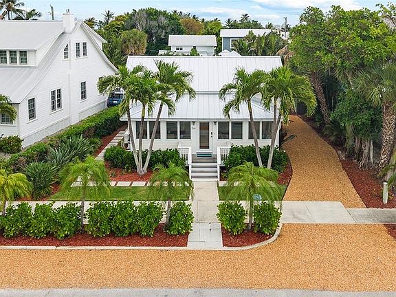 2nd image of 340 Palm Ave