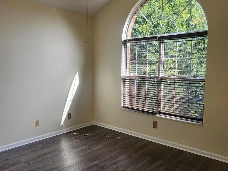 121 Wexford Dr #207 — Photo 6