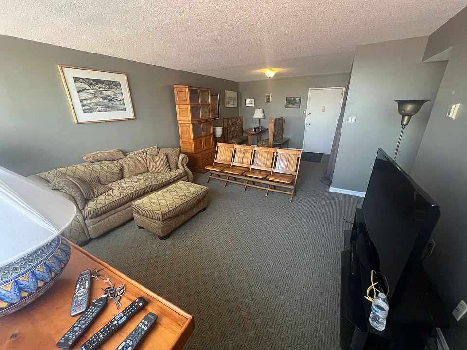 220 Linden St #707