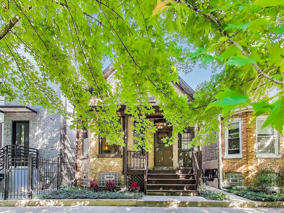 2nd image of 2622 W Wellington Ave