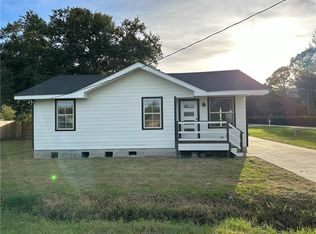 7476 Julia St, Marrero, LA 70072