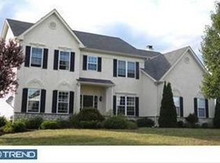 105 Embassy Dr, North Wales, PA 19454