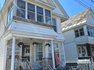 1576 Carrie St, Schenectady, NY 12308