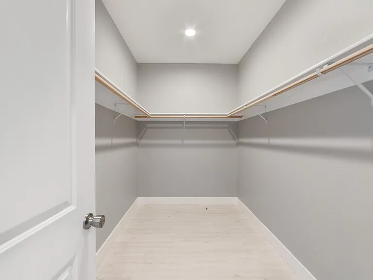 946 Irem Way — Photo 16