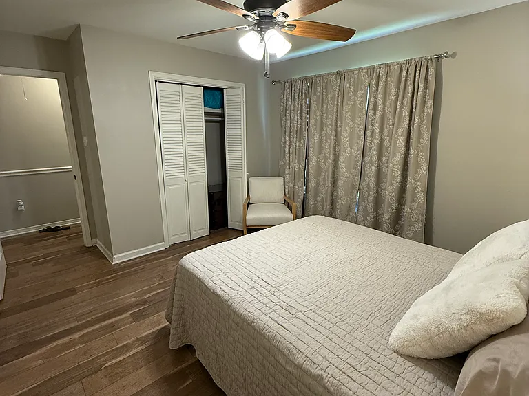 5208 Berryville Ct — Photo 8
