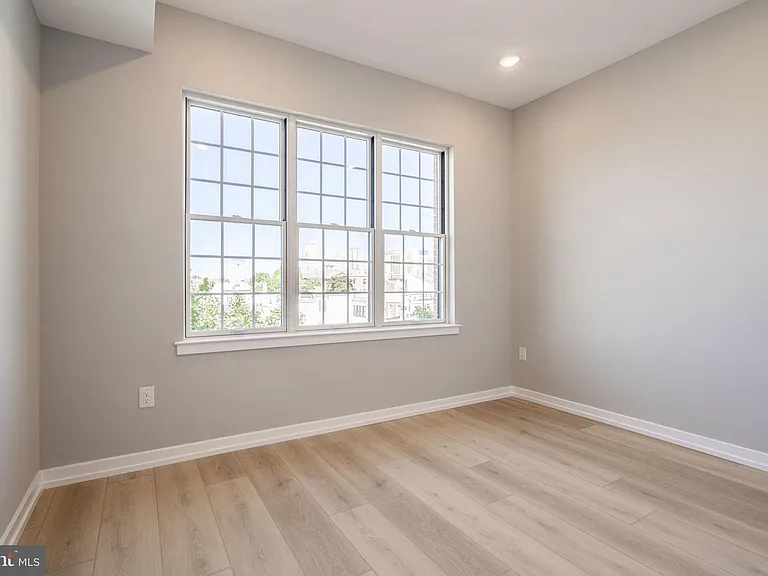 713 S Mildred St #4B — Photo 8