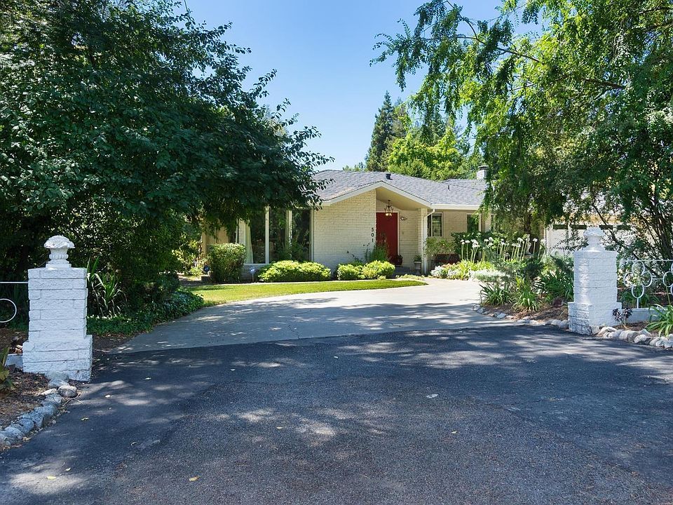 1st image of 501 Larch Ln