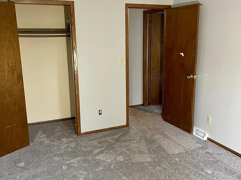 W150S7046 Cornell Cir — Photo 15