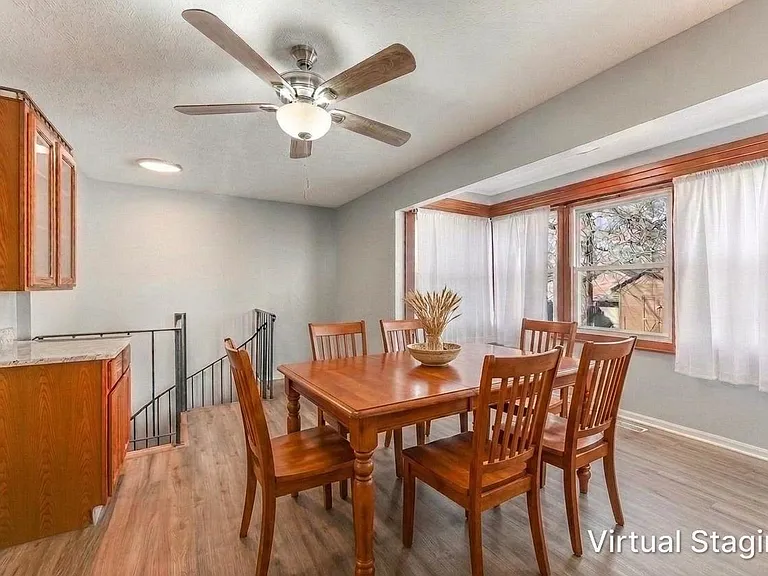 85 Maple Dr — Photo 9