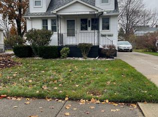 26079 Oakland St, Roseville, MI