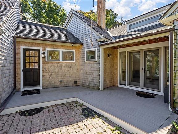 3rd image of 51 Burchard Ave