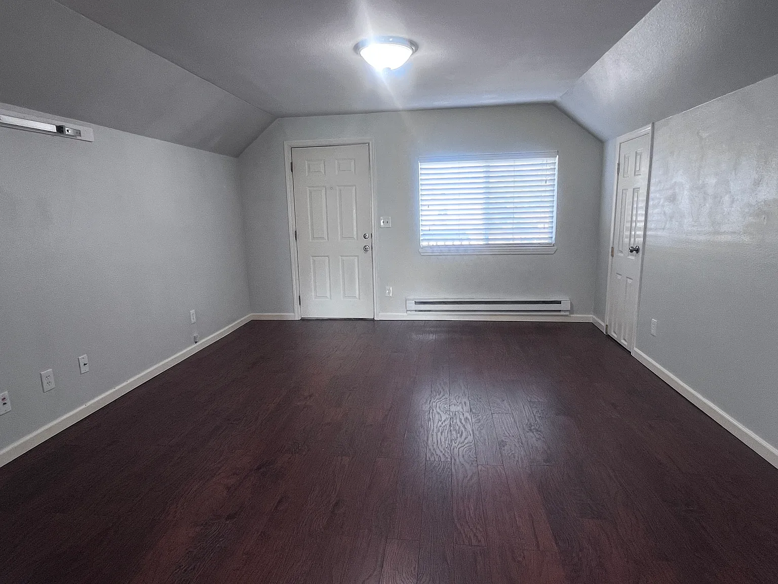 2 bed, 740 sqft, $1,650 — Photo 4