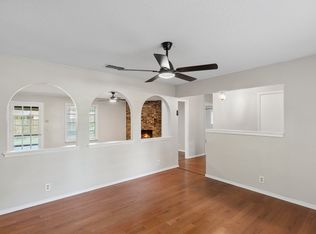 105 Wisteria Ct, Terrell, TX 75160