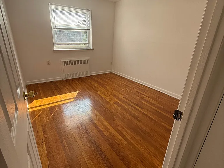 2078 E 56th St #3 — Photo 4